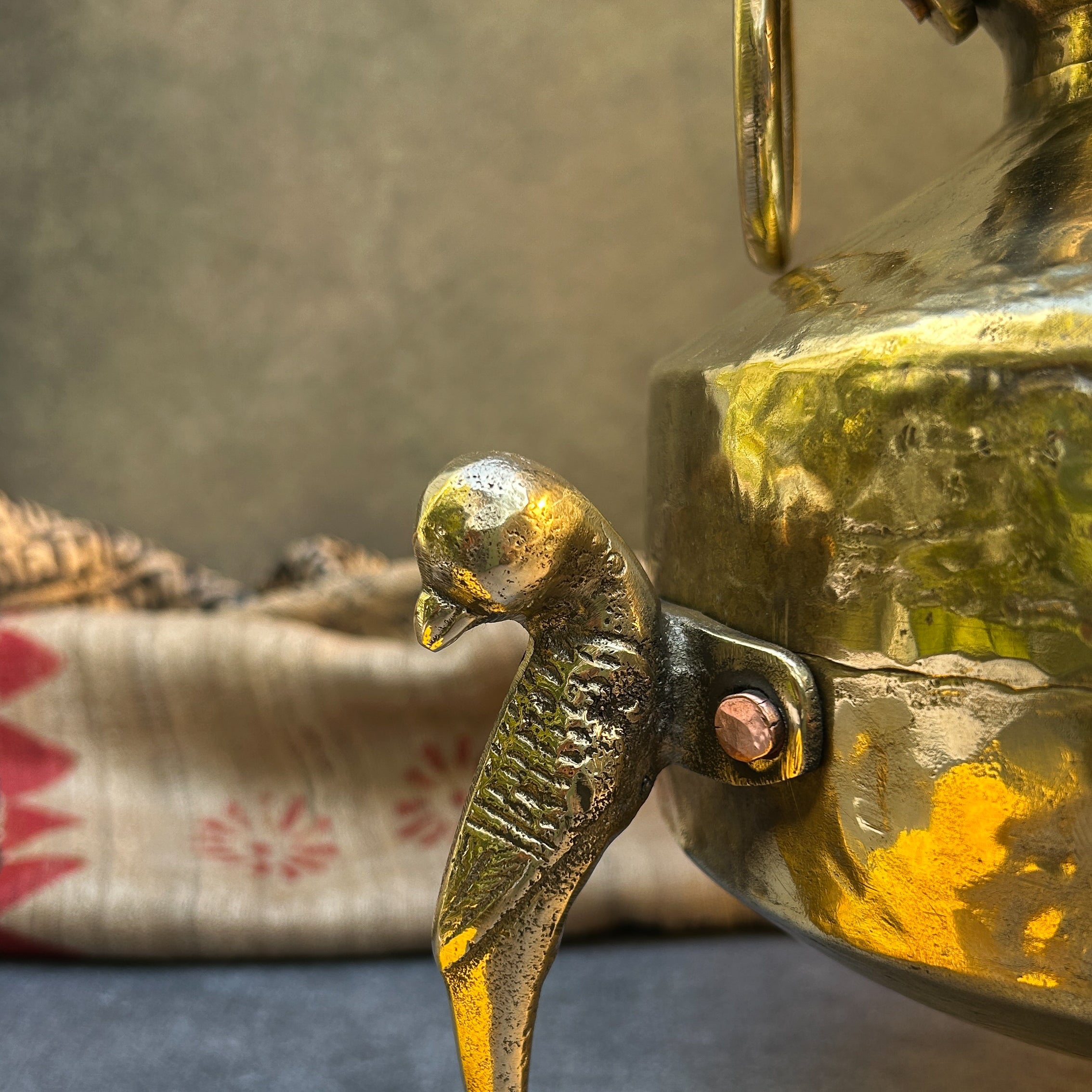 Ambi Vintage Brass Water Pot (Mataka) with Narrow Neck and on Legs