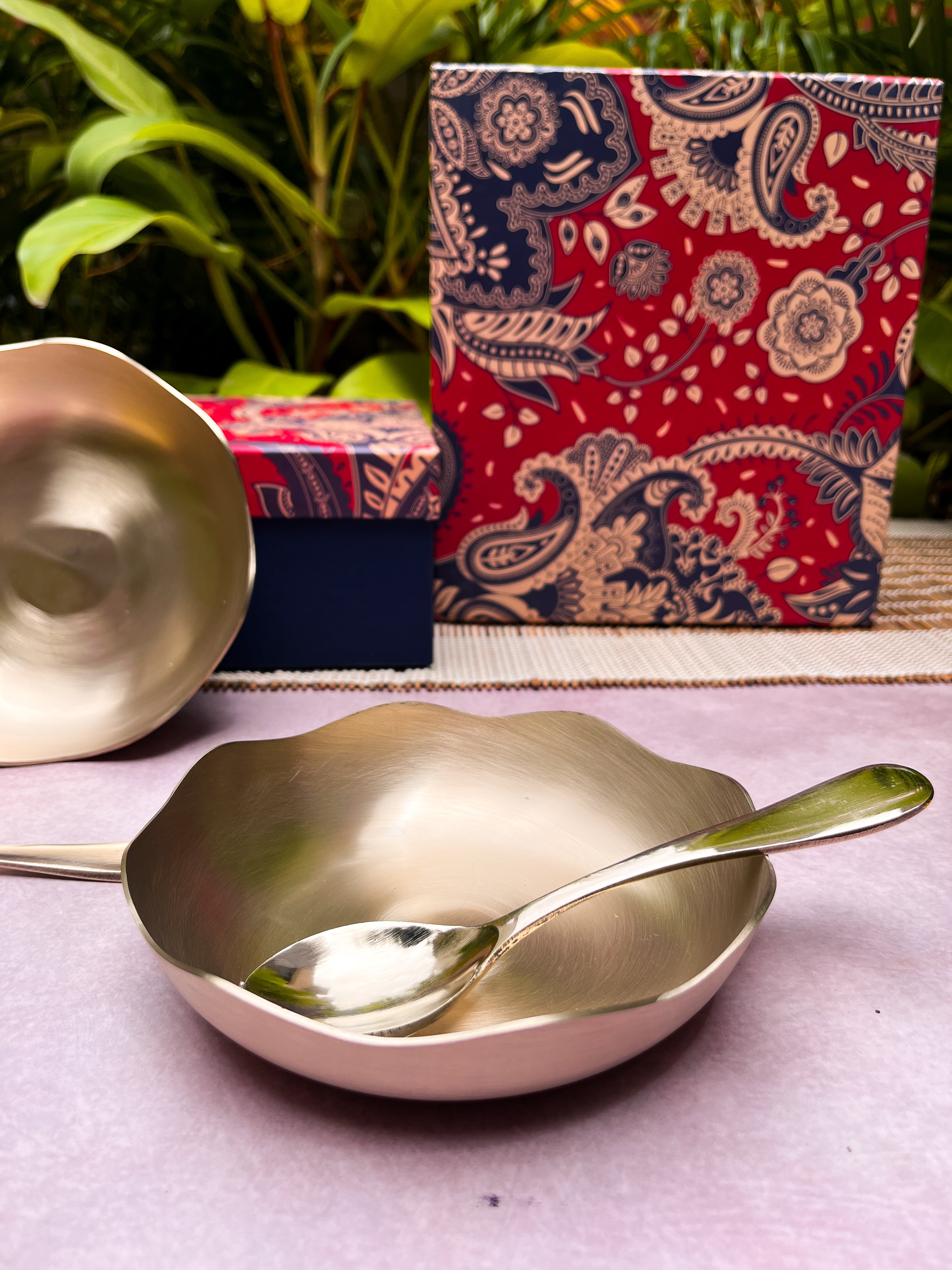 Ambi 100% Pure Lead-Free Kansa Fluted Edge Plate & Spoon Set of two 6 inch