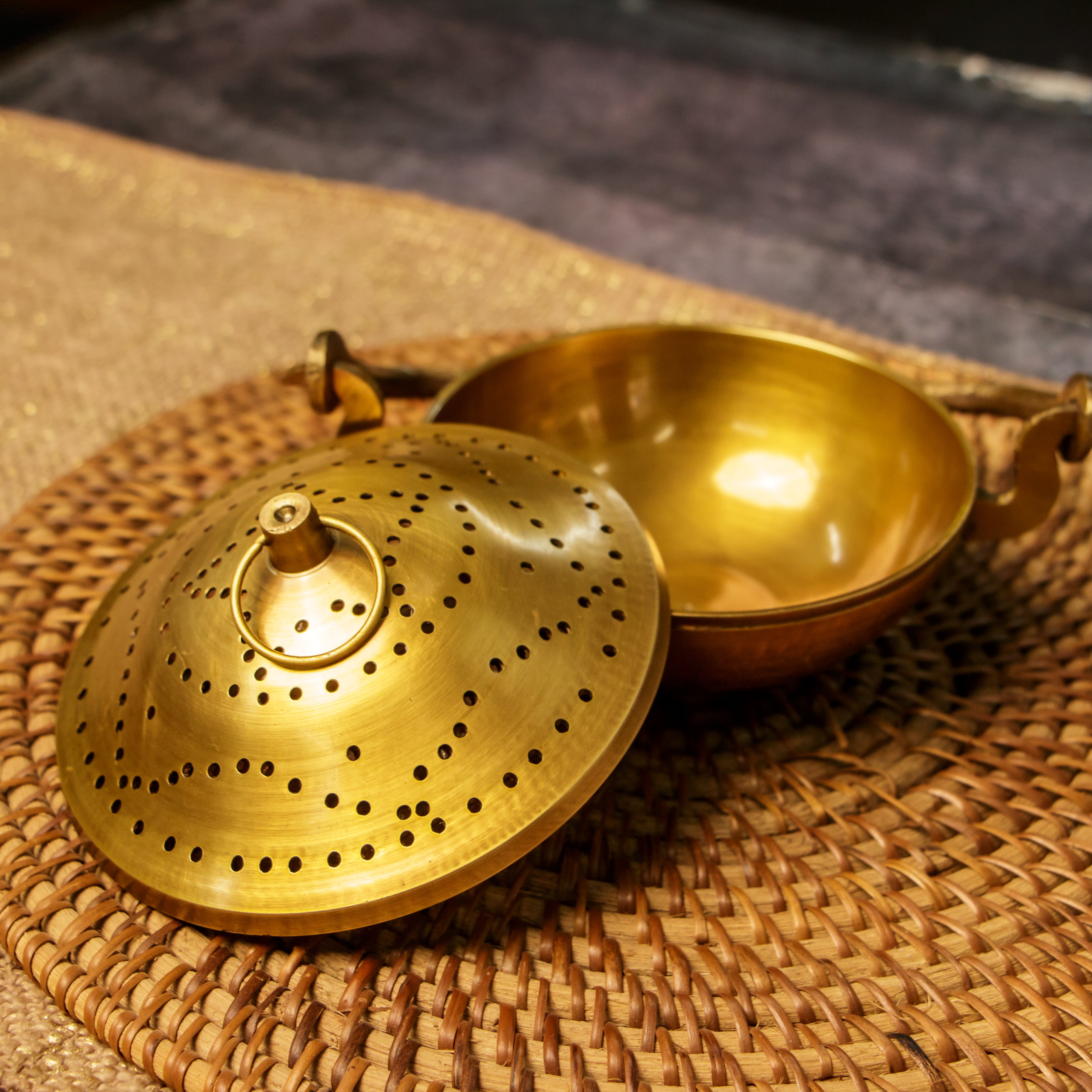 Ambi Pure Brass Dhuni Loban Sambrani Incense Burner Round with Handle