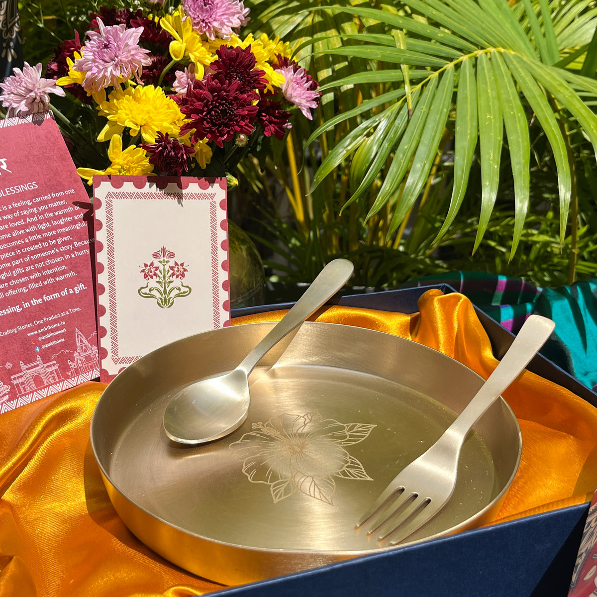 Ambi Kansa Plate with Hibiscus Etched & Cutlery– Premium Gift Box Set