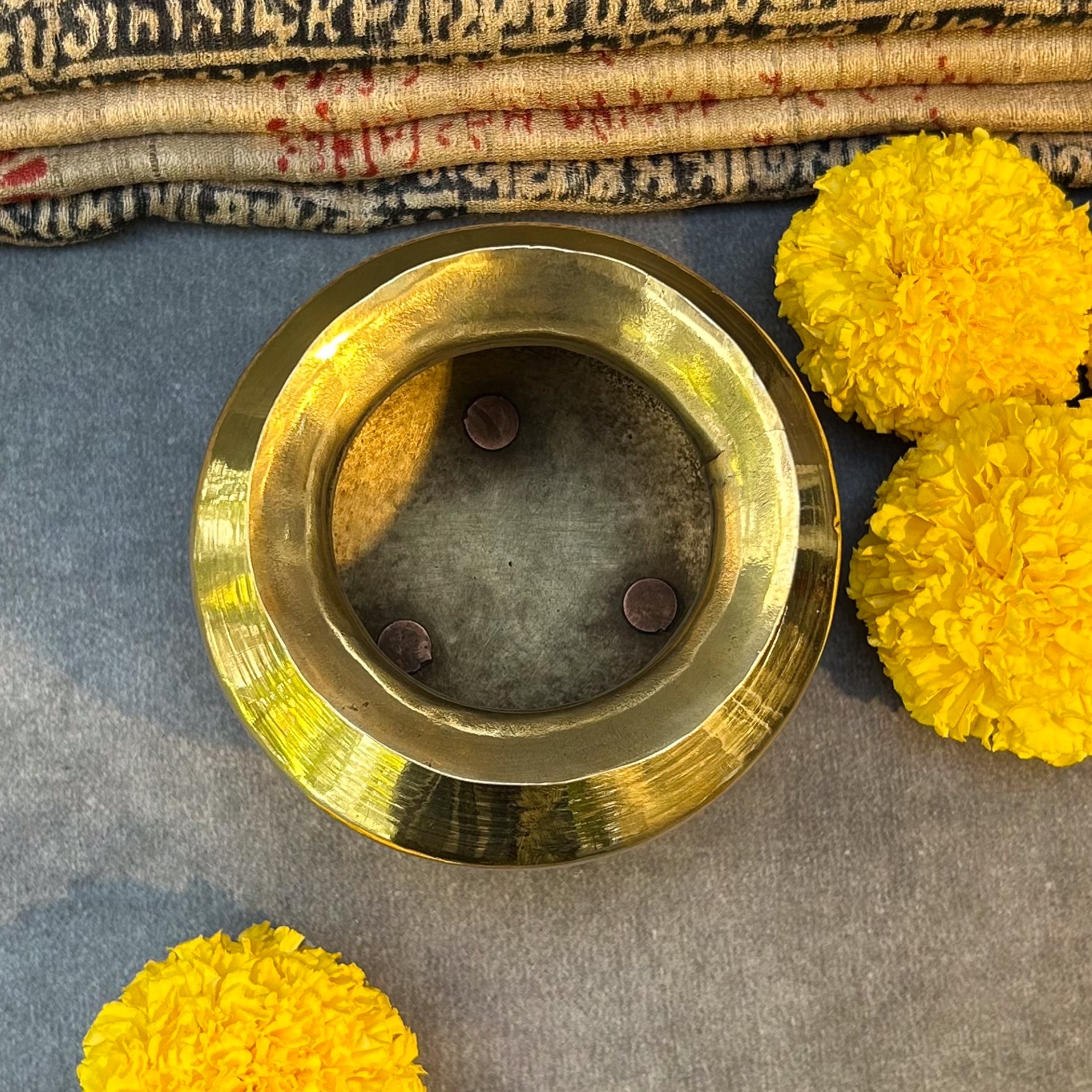 Ambi Vintage Pure Brass Water Pot with Sculpted Animal Legs - Small