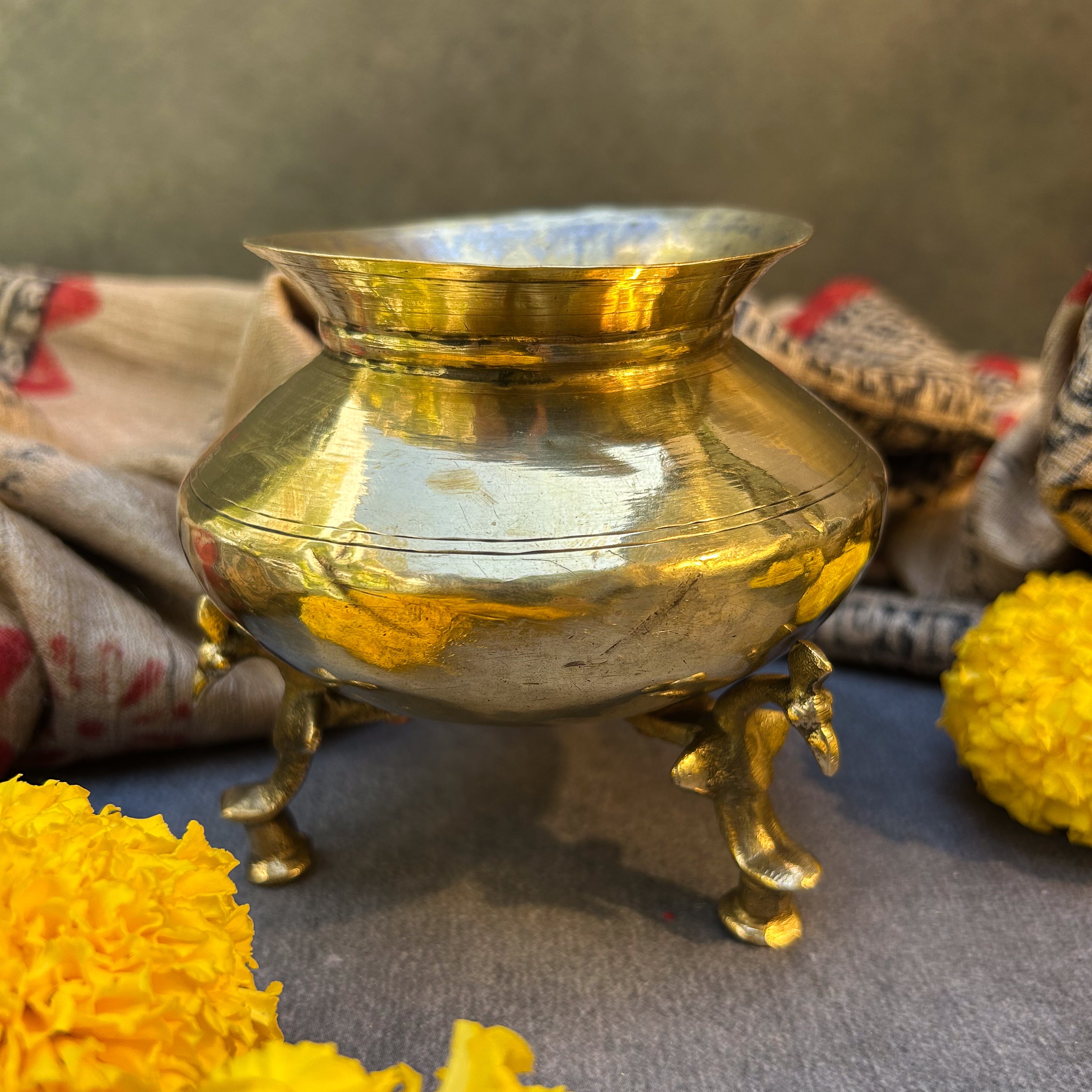 Ambi Vintage Pure Brass Water Pot with Sculpted Animal Legs - Small