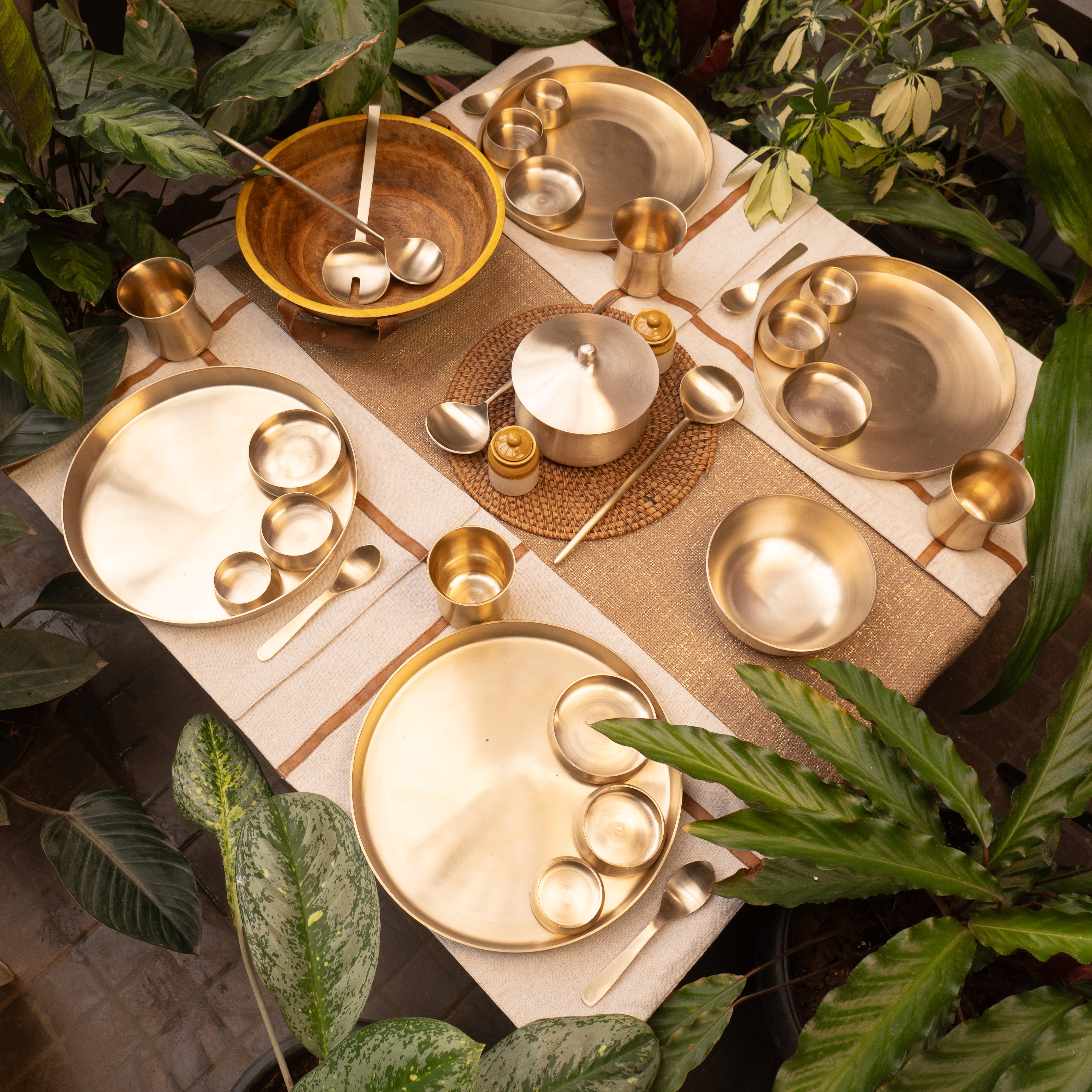 Ambi Heirloom Brass Thali Set of 4 Gift Box — A Heritage Dining Experience (7 pieces in each set))