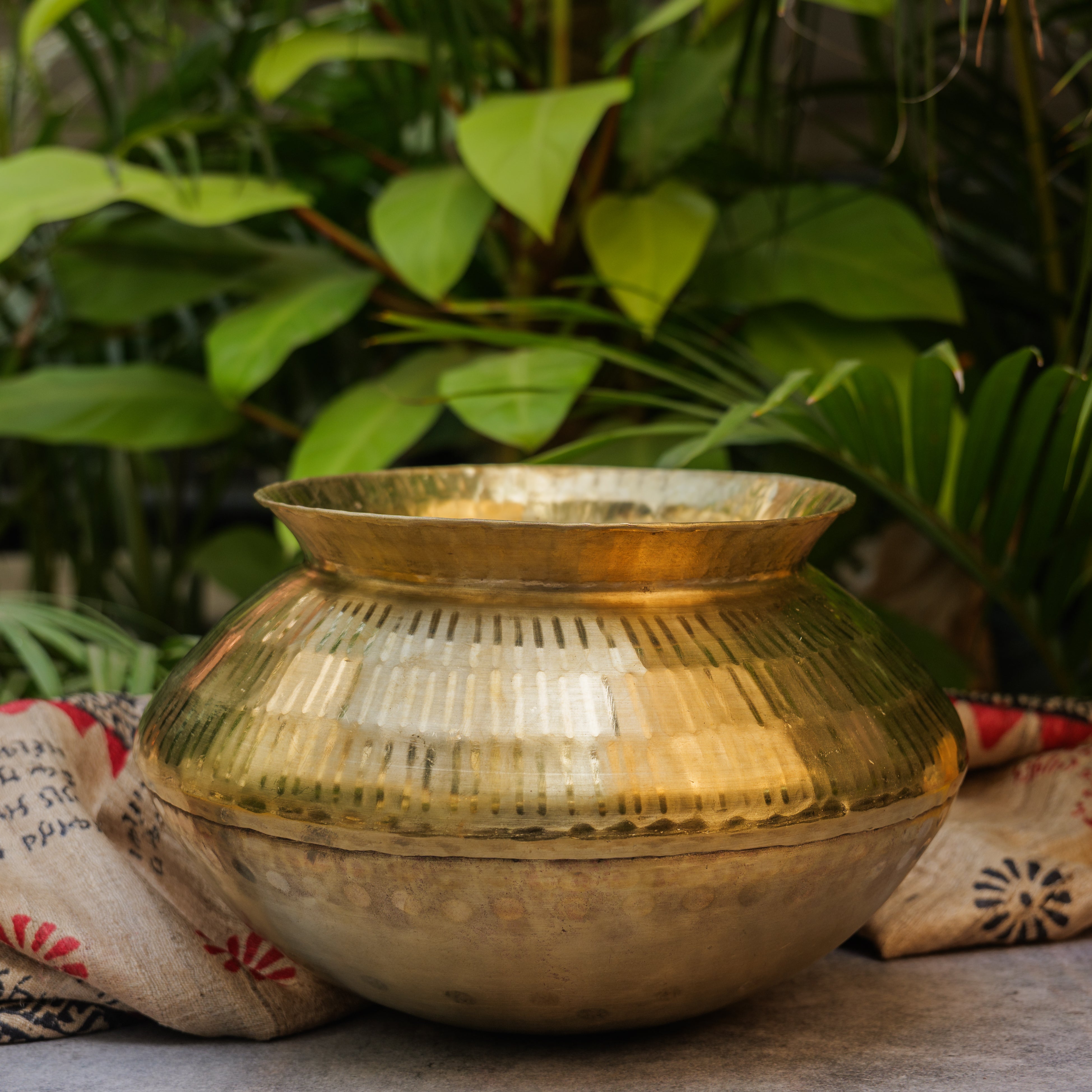 Brass Garden Water Pot / Planter / Vase - 3 L