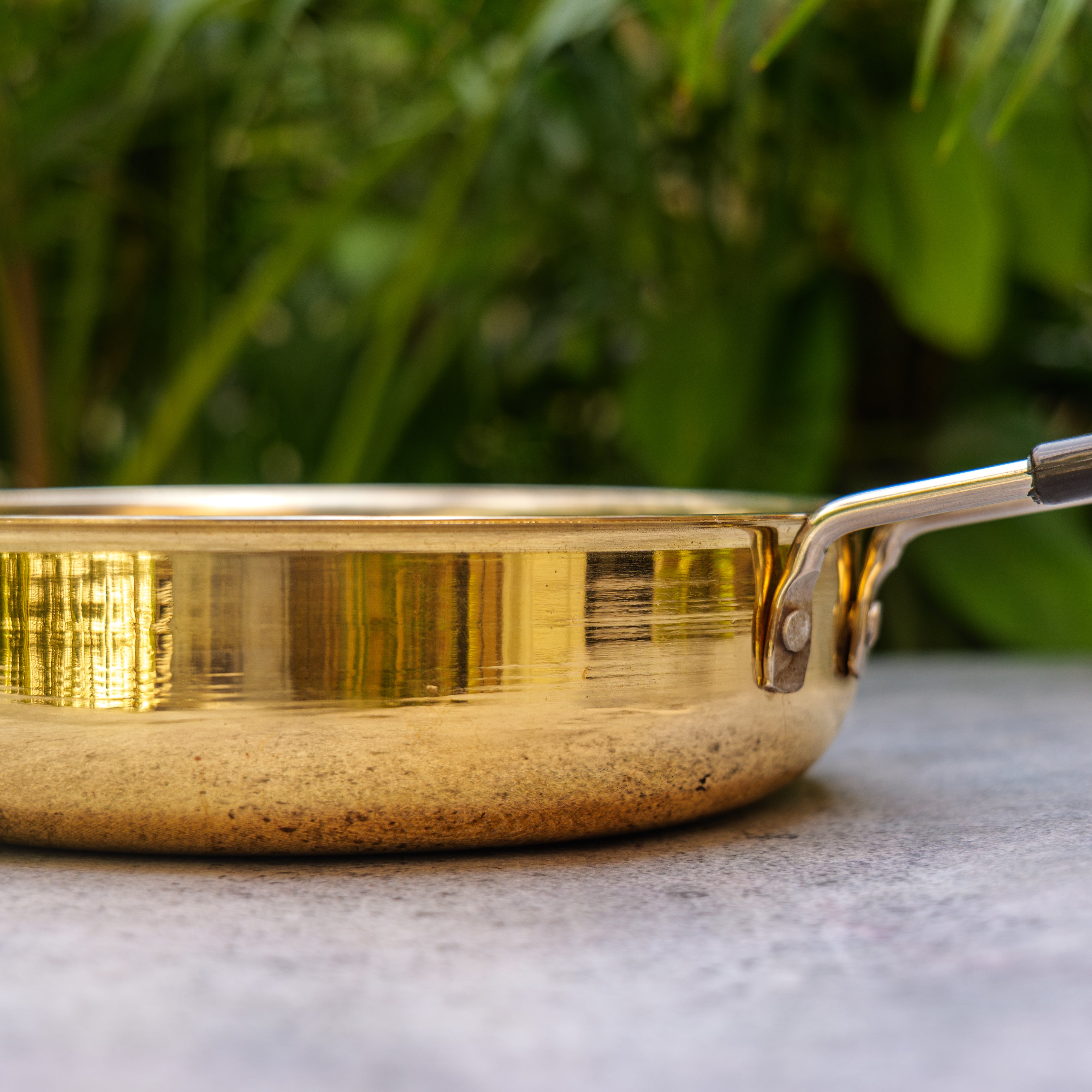 Ambi Exquisite Brass Fry Pan Glossy with Glass Lid and Tin Coating - 8 inches Diameter