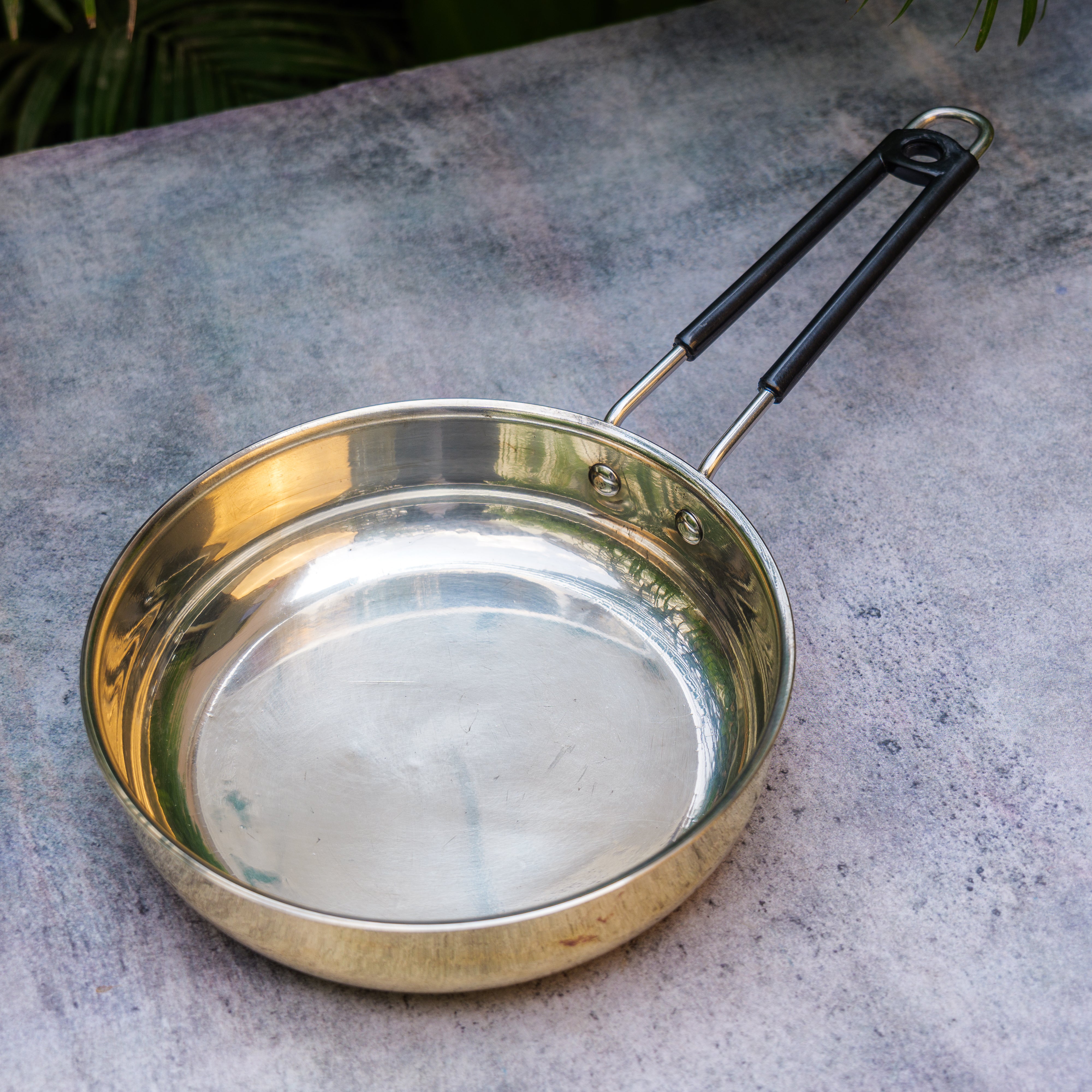 Ambi Exquisite Brass Fry Pan Glossy with Glass Lid and Tin Coating - 8 inches Diameter