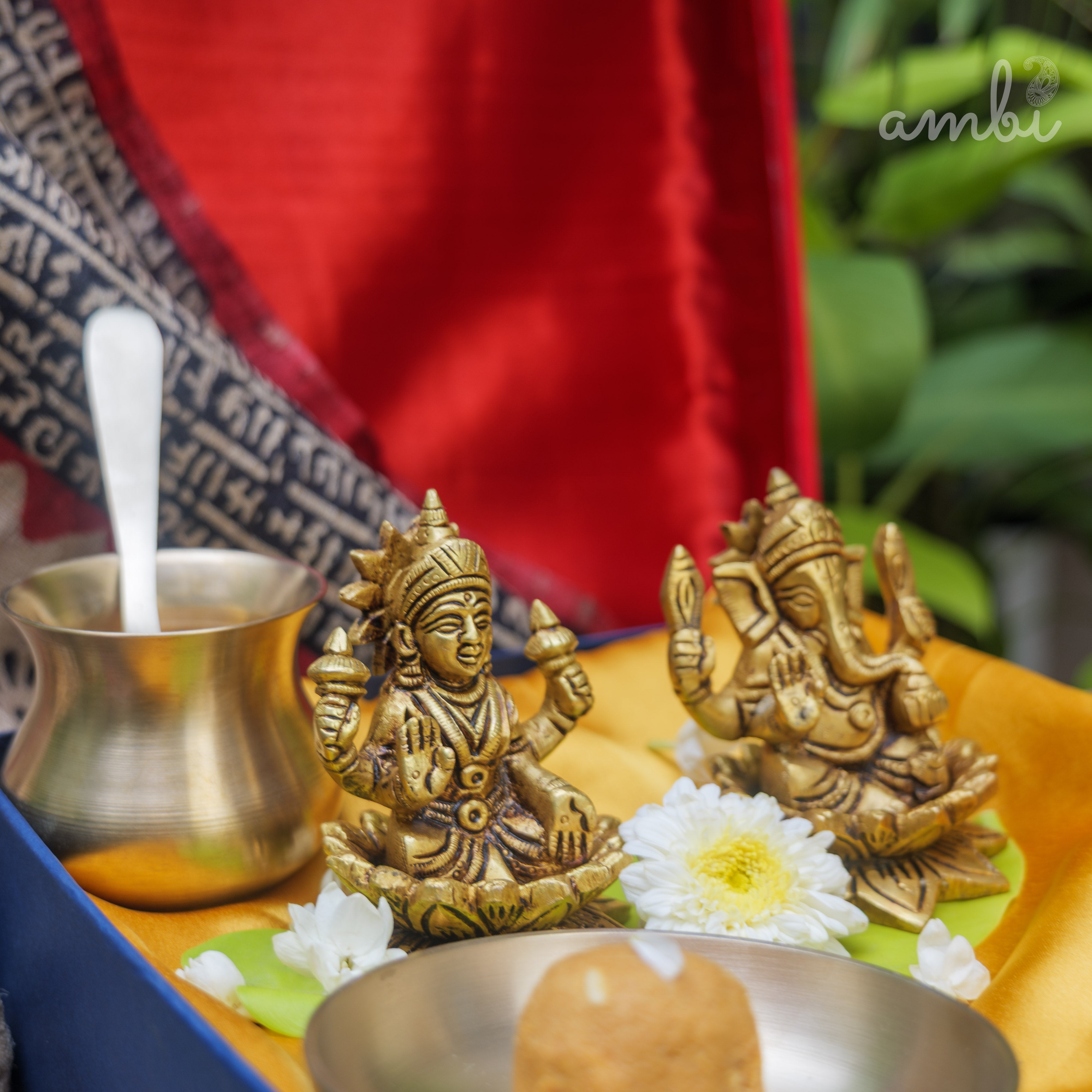 Pure Brass Lakshmi and Ganesha Idols - 3.5 inch height - Heavy Make