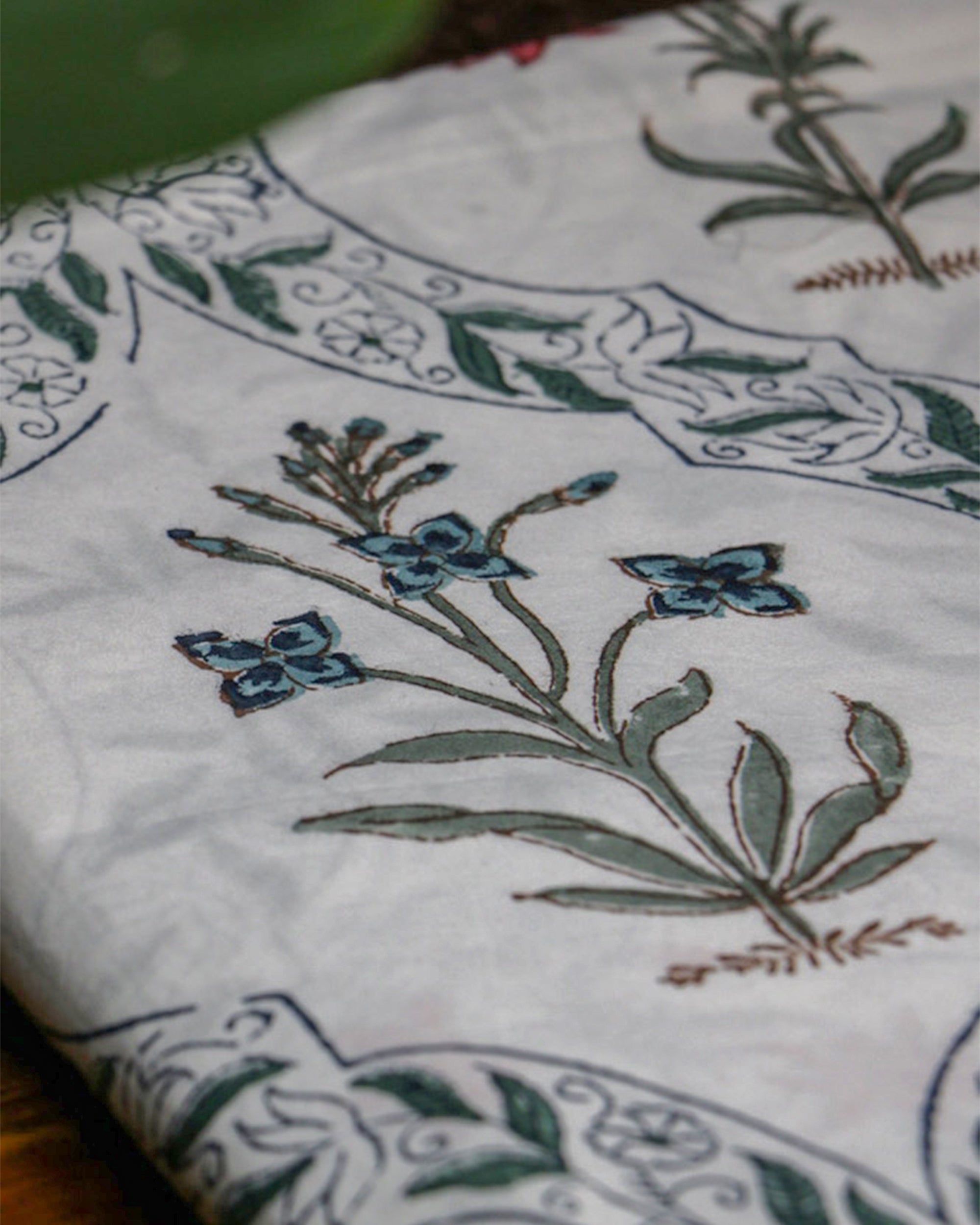 Hand Block Printed Floral Bedsheet (Double) with two Pillow Covers - 90X108 Inches