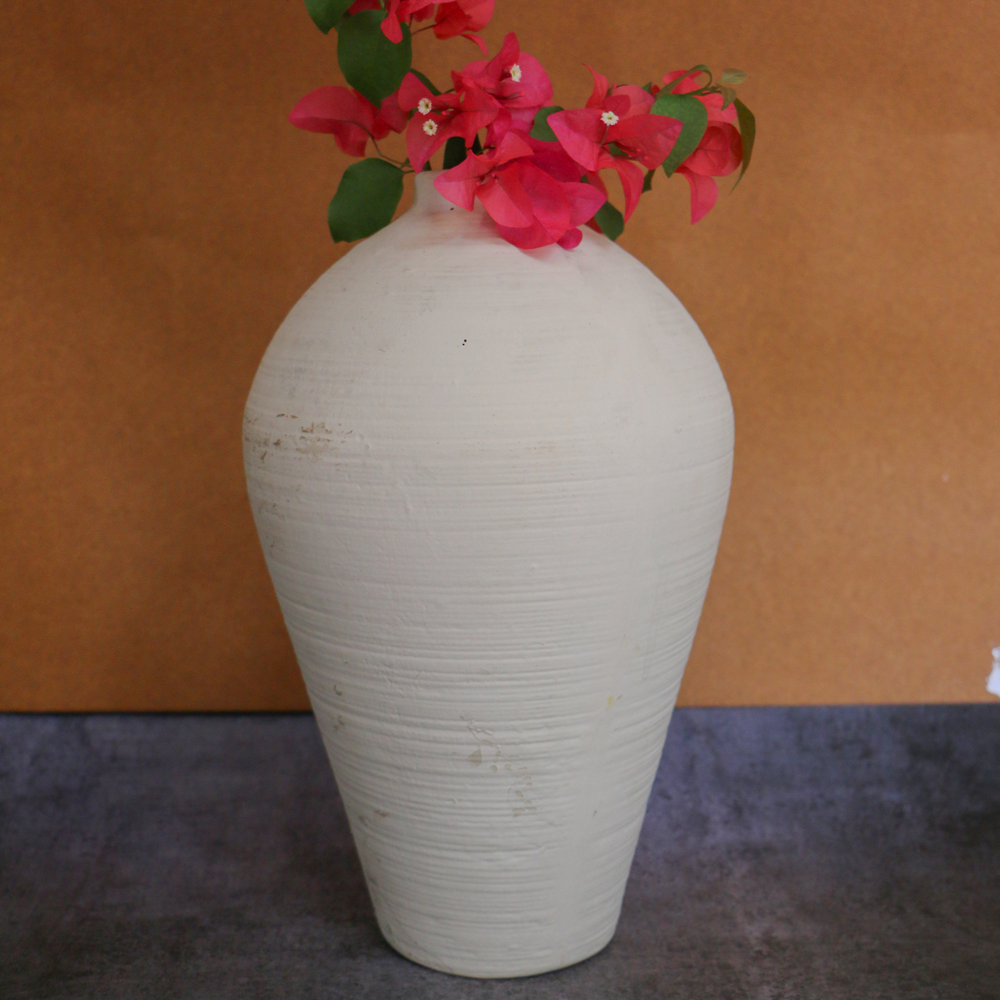 Ambi Handcrafted White Ceramic Flower Vase (Large)